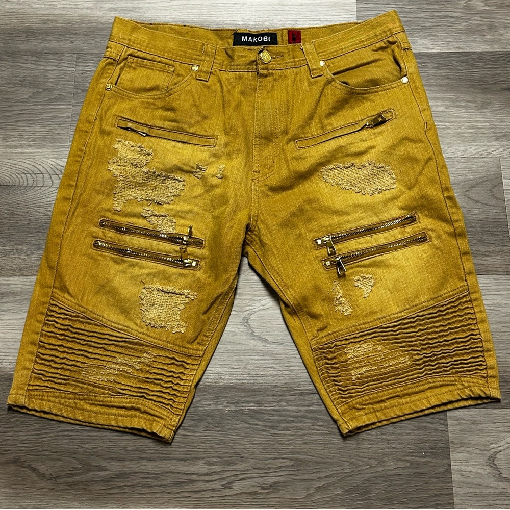 Men’s distressed Jean shorts size 36